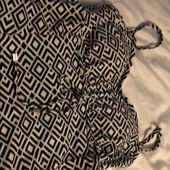 Swim suit - Picture 4 of 7